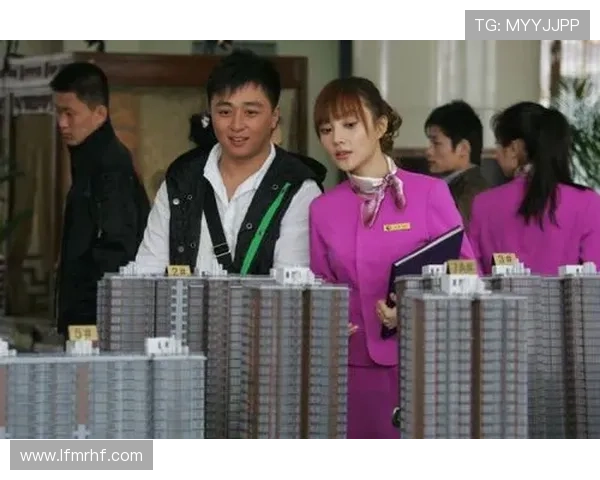 《售楼小姐》：不止于“卖房”，更是一场关于爱与梦想的都市浮世绘